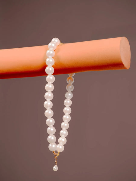 Elegant Pearl Necklace